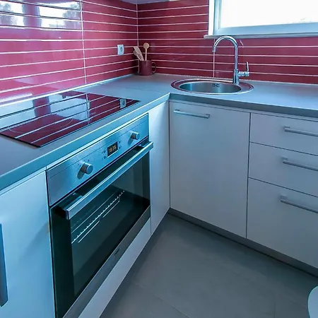 Dom wakacyjny Cozy In With Sauna Posedarje