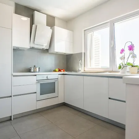 Cozy In With Sauna Dom wakacyjny Posedarje