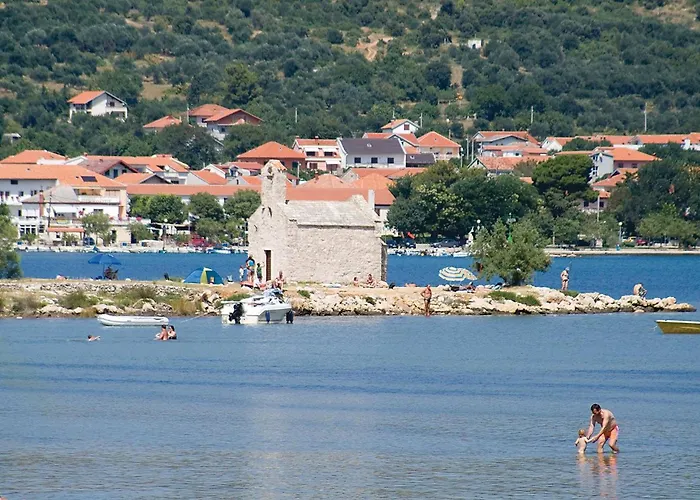 Cozy In With Sauna Vakantiehuis Posedarje